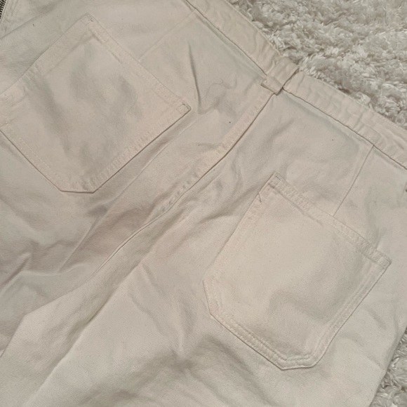 NWOT ZARA White mom jean with the zipper detail - Picture 5 of 5